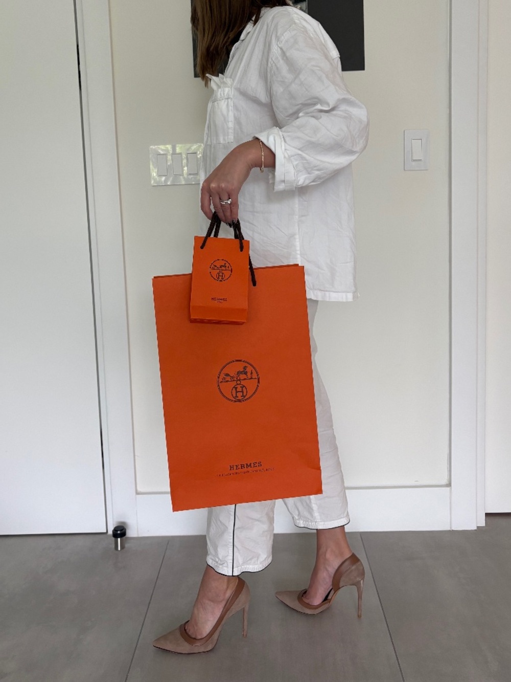 Authentic Hermès Paper Gift Bags Set of 2 with Ribbon